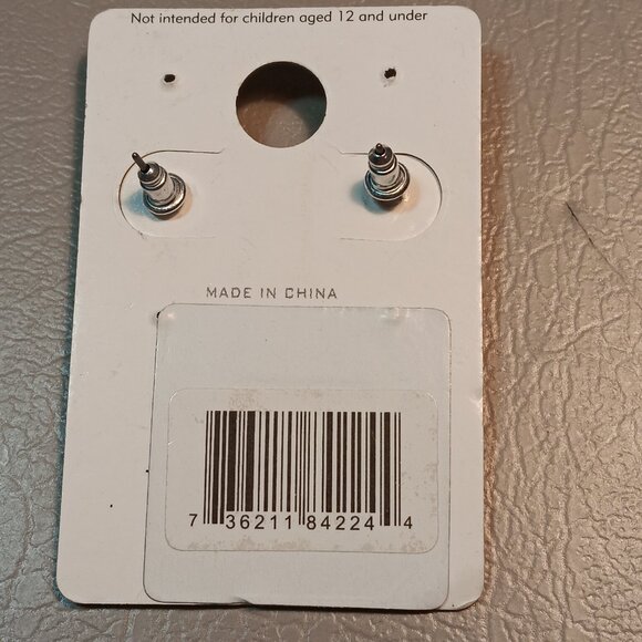 Cato black pendant statement necklace & black rectangular rhinestone earrings - Picture 10 of 10